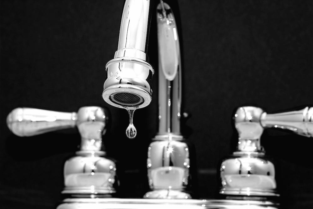 tap dripping water